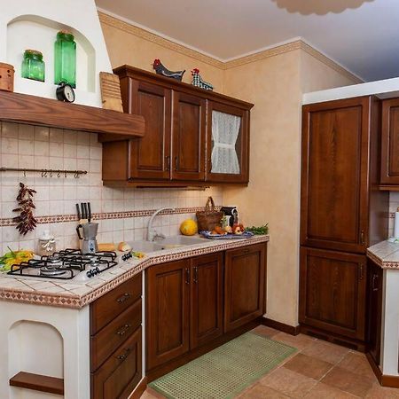 Spaziosa Villa Con Piscina E Giardino, Polignano A Mare Exteriör bild