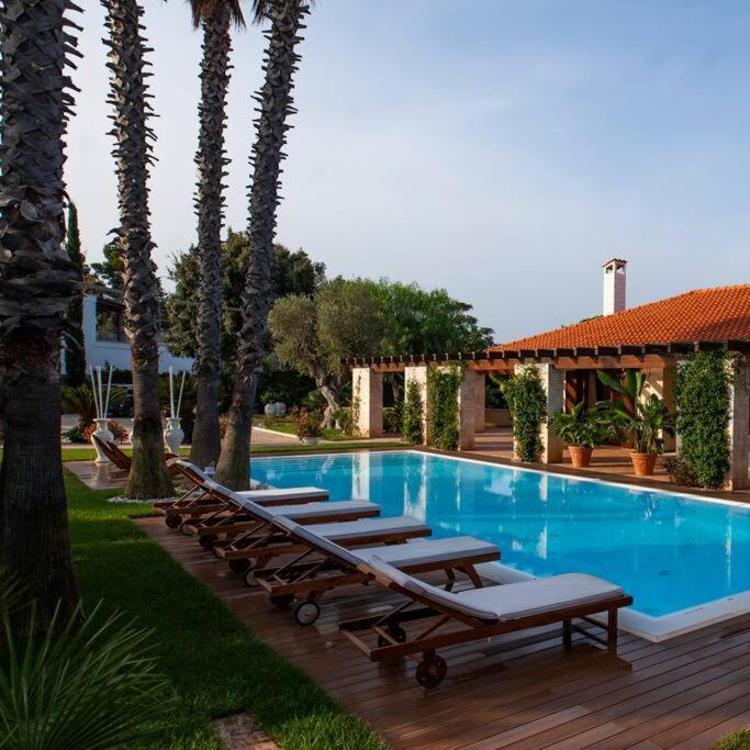 Spaziosa Villa Con Piscina E Giardino, Polignano A Mare Exteriör bild